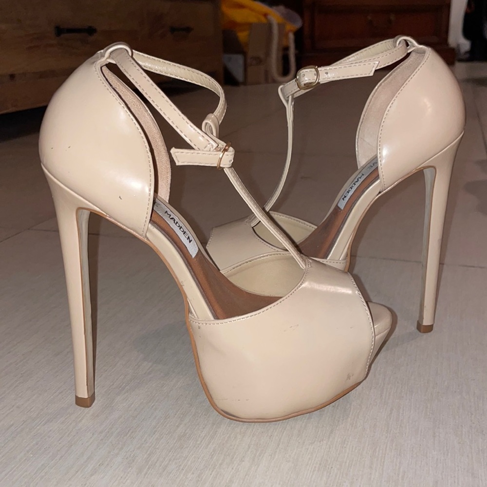 Nude Steve Madden Pumps Size 6